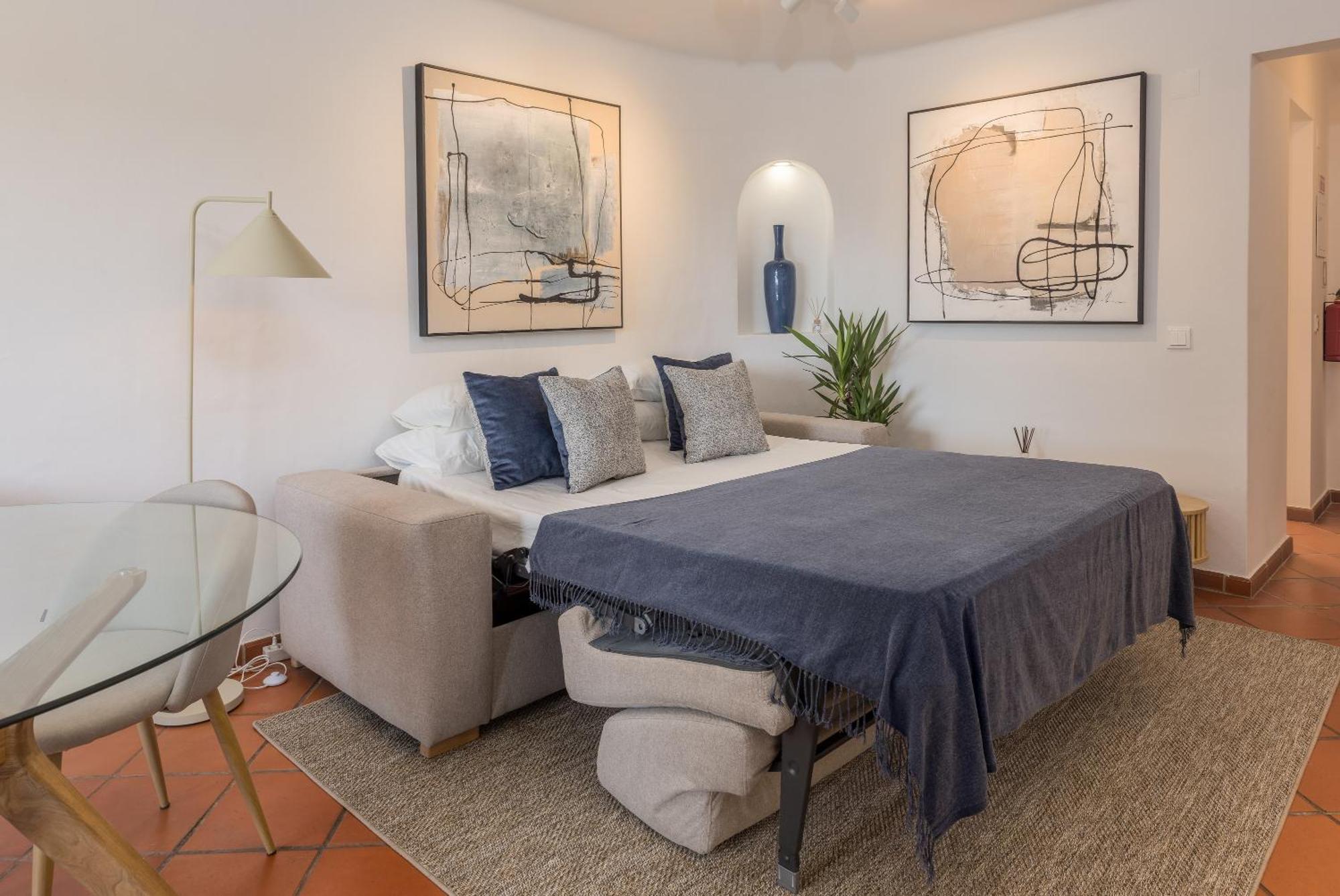 Club 109 Apartment *